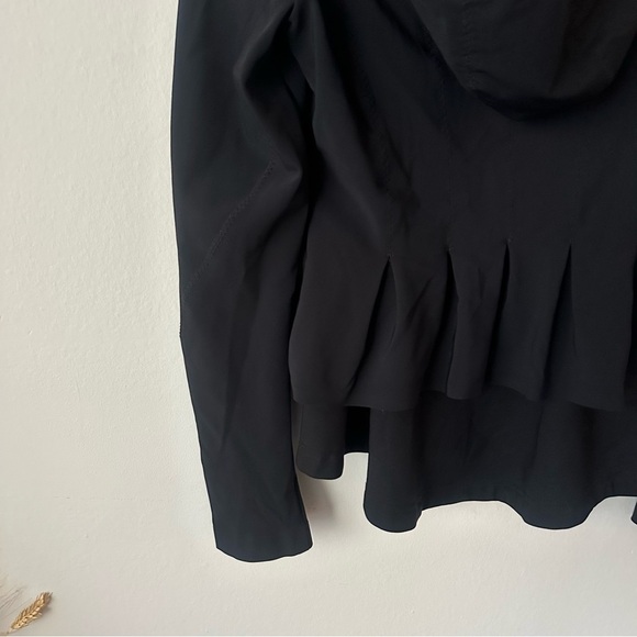 Lululemon Bust A Move Jacket Peplum Black Hood Soft Shell $178.00 - Picture 12 of 16